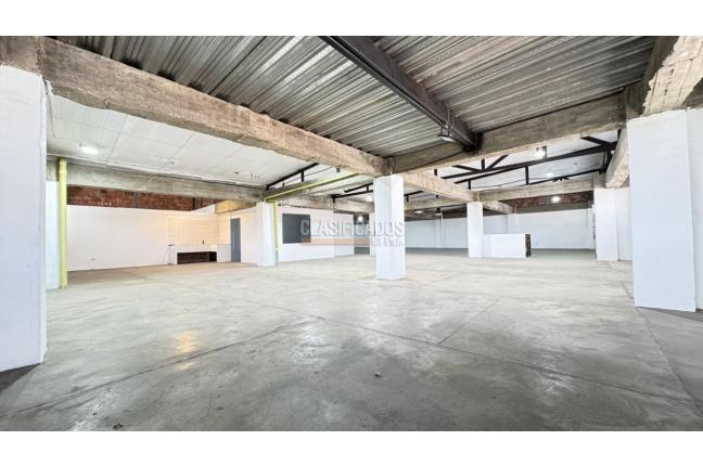 Locales y Bodegas, Alquiler en Industrial