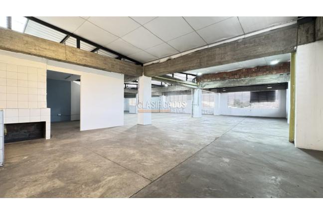 Locales y Bodegas, Alquiler en Industrial