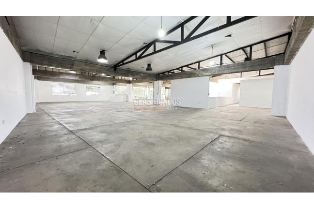 Locales y Bodegas, Alquiler, Industrial - $9.720.000