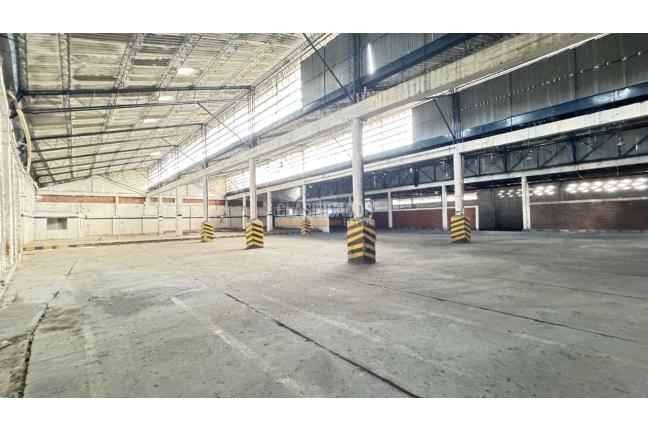 Locales y Bodegas, Alquiler en El Troncal