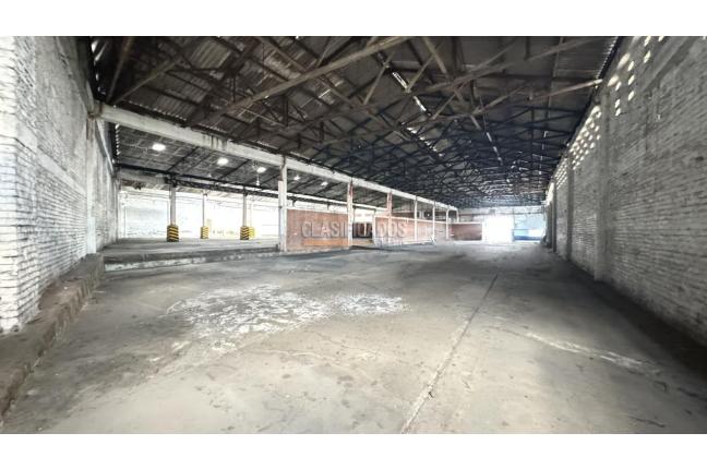 Locales y Bodegas, Alquiler en El Troncal