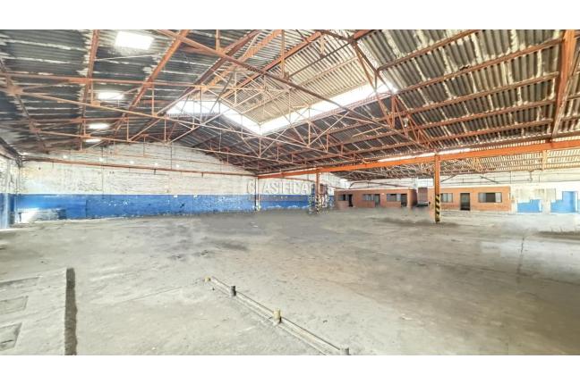 Locales y Bodegas, Alquiler, El Troncal - $52.500.000