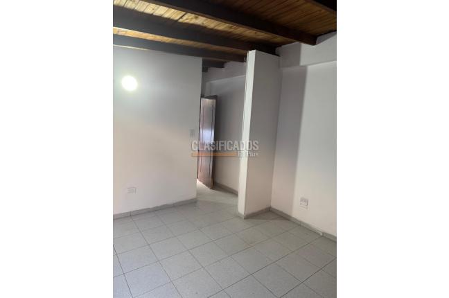 Oficinas y Consultorios, Alquiler, Santa Isabel - $7.000.000