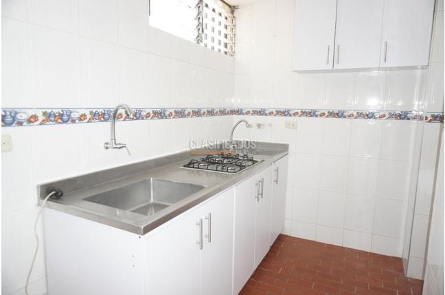 Apartamentos, Venta, Primero de Mayo - $230.000.000