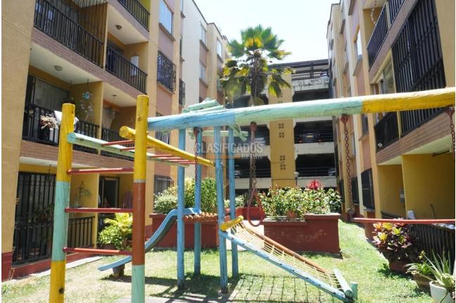 Apartamentos, Venta, Primero de Mayo - $230.000.000