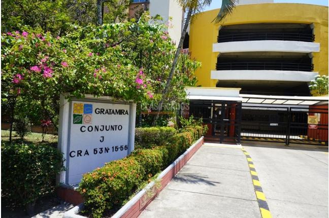 Apartamentos, Venta, Primero de Mayo - $230.000.000