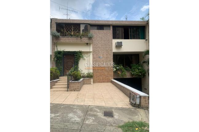 Casas, Venta en Santa Teresita