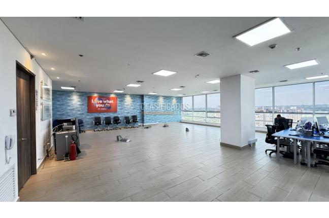 Oficinas y Consultorios, Alquiler, Ciudad Jardín - $18.400.000