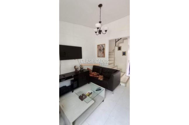 Casas, Venta en Ciudad 2.000