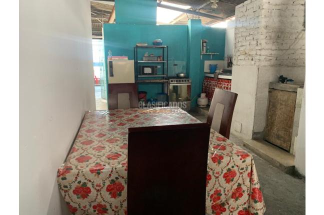 Edificios, Venta, Centro Ccial Ciudad de Cali - $2.800.000.000