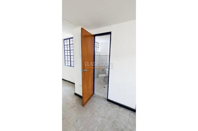 Locales y Bodegas, Alquiler, El Piloto - $4.750.000