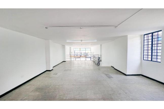 Locales y Bodegas, Alquiler, El Piloto - $4.750.000