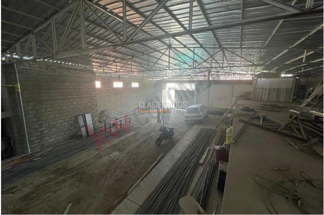 Locales y Bodegas, Alquiler, Primitivo Crespo - $15.000.000