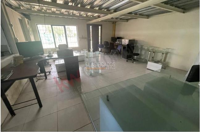 Locales y Bodegas, Alquiler, Primitivo Crespo - $15.000.000