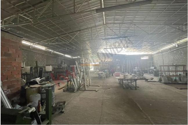 Locales y Bodegas, Alquiler, Primitivo Crespo - $15.000.000