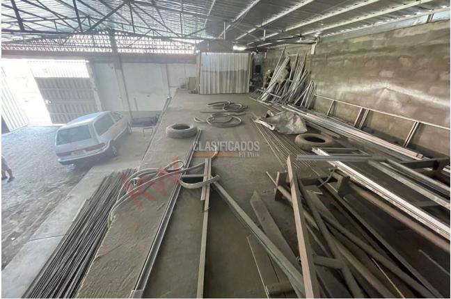 Locales y Bodegas, Alquiler, Primitivo Crespo - $15.000.000