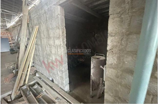 Locales y Bodegas, Alquiler, Primitivo Crespo - $15.000.000