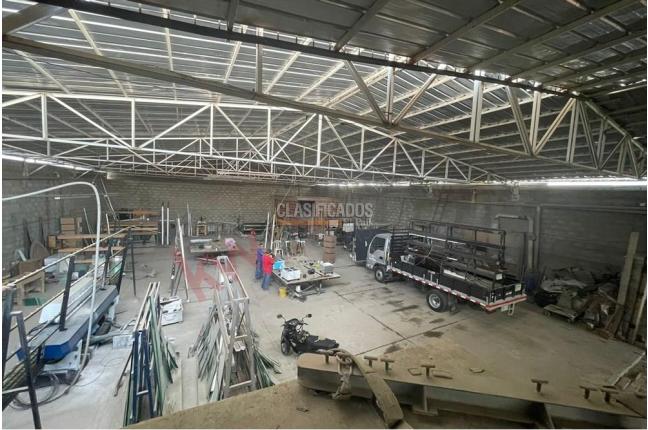 Locales y Bodegas, Alquiler, Primitivo Crespo - $15.000.000