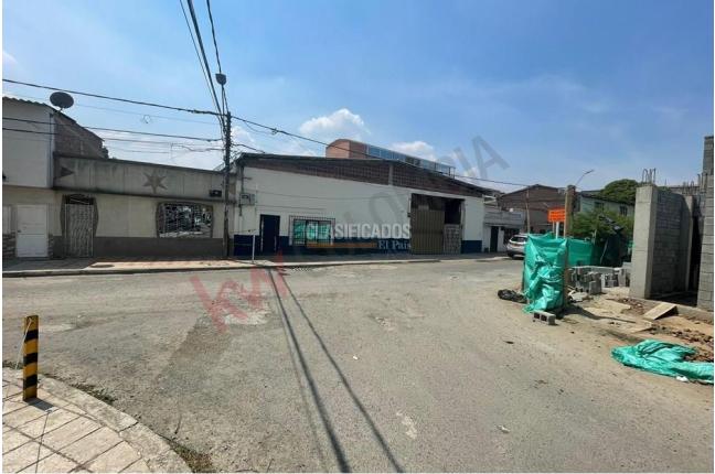 Locales y Bodegas, Alquiler, Primitivo Crespo - $15.000.000