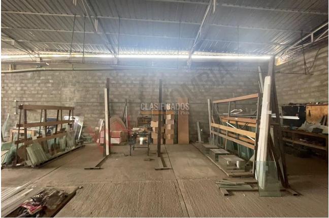 Locales y Bodegas, Alquiler, Primitivo Crespo - $15.000.000