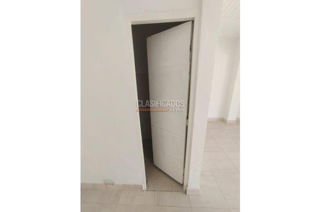 Locales y Bodegas, Alquiler, Comfenalco - $700.000