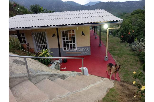 Fincas y Casas Campestres, Venta, La Elvira - $400.000.000