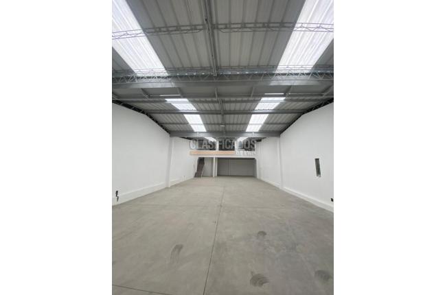 Locales y Bodegas, Alquiler, Bogotá - $11.500.000