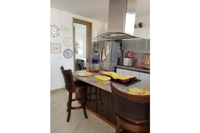 Apartamentos, Venta, Altos de Santa Teresita - $920.000.000