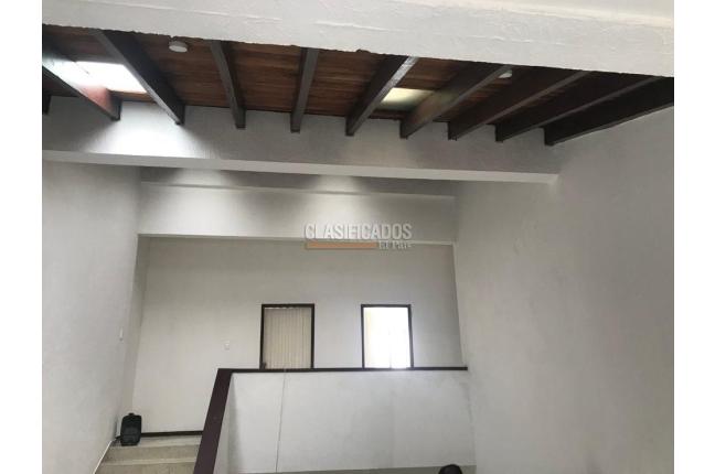 Casas, Venta, Granada - $1.100.000.000
