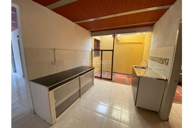 Apartamentos, Alquiler, Buga - $850.000