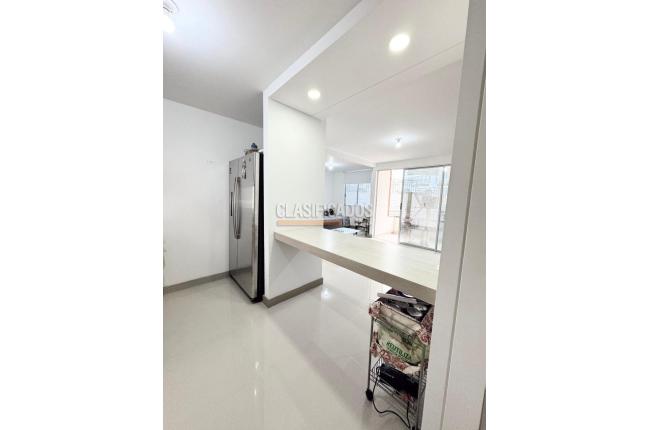 Apartamentos, Venta, Cristales - $390.000.000