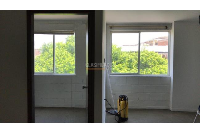 Locales y Bodegas, Venta, Junín - $1.500.000.000