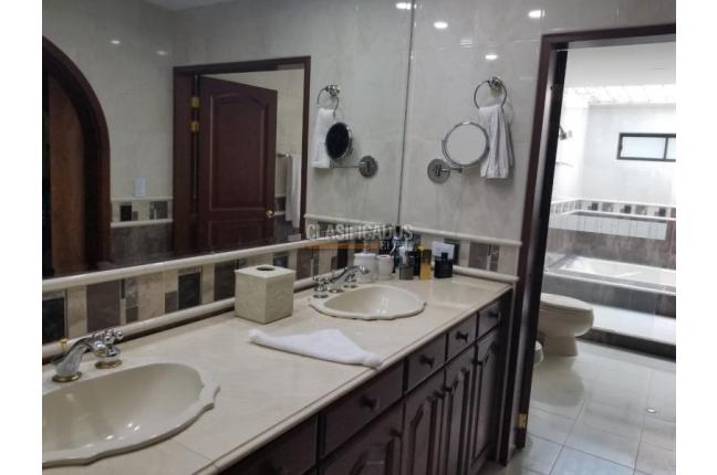 Casas, Venta, Ciudad Jardín - $2.500.000.000