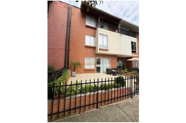 Casas, Venta, La Hacienda - $690.000.000