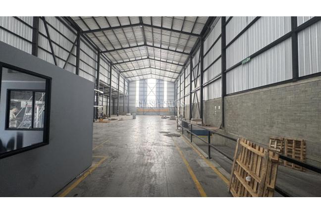 Locales y Bodegas, Alquiler en Acopi