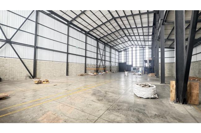 Locales y Bodegas, Alquiler, Acopi - $27.500.000