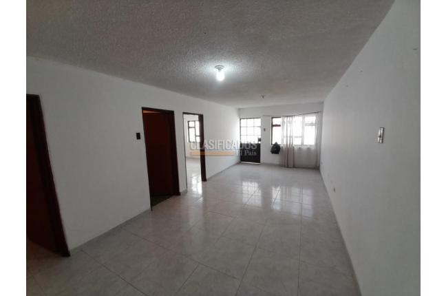 Casas, Venta, Bogotá - $550.000.000