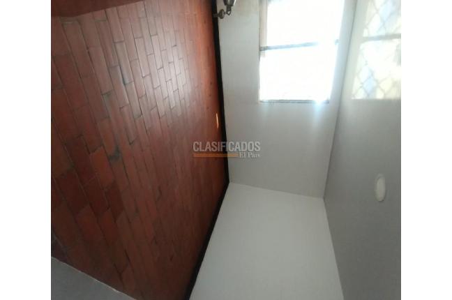 Casas, Alquiler, Villa del Lago - $800.000