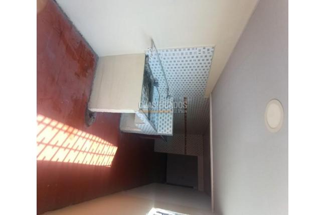 Casas, Alquiler, Villa del Lago - $800.000