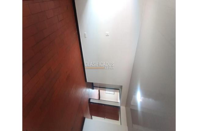 Casas, Alquiler, Villa del Lago - $800.000