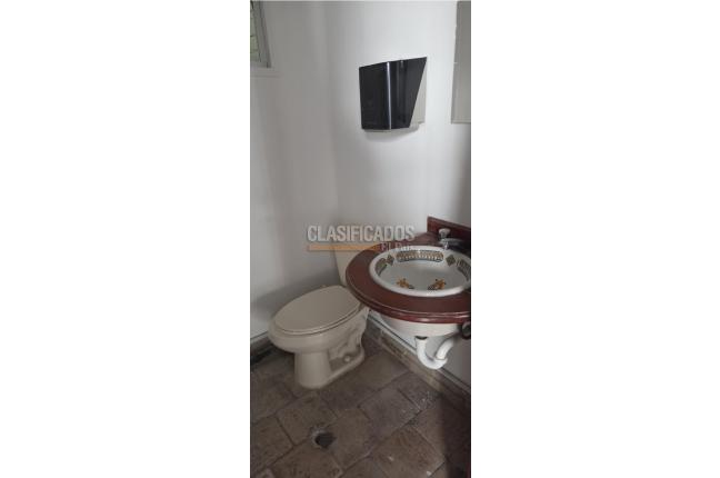 Oficinas y Consultorios, Alquiler, Versalles - $10.710.000