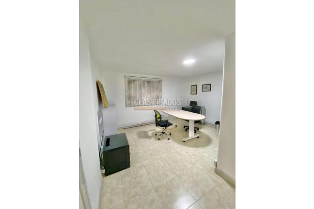 Oficinas y Consultorios, Alquiler en La Flora