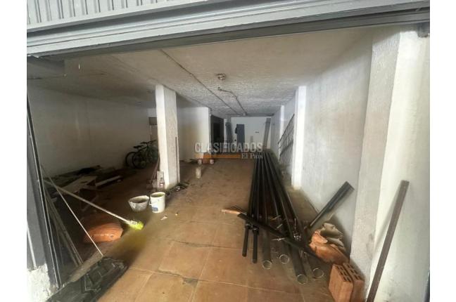 Locales y Bodegas, Alquiler en 20 de Julio