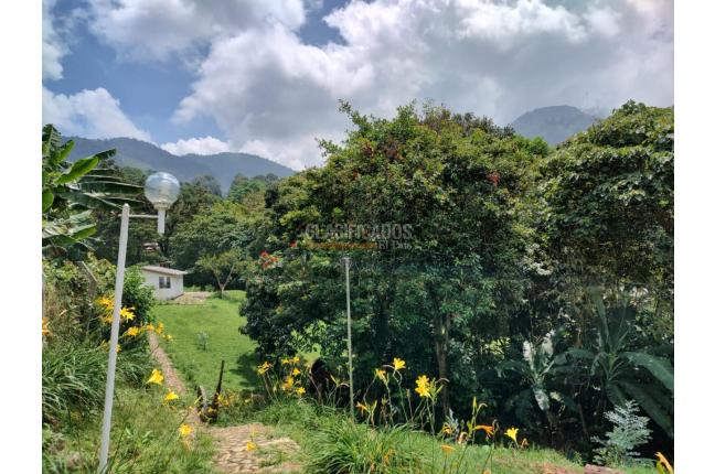 Casas, Venta en Yumbo