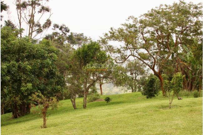 Fincas y Casas Campestres, Venta en Yumbo