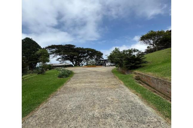 Fincas y Casas Campestres, Venta, Yumbo - $1.400.000.000