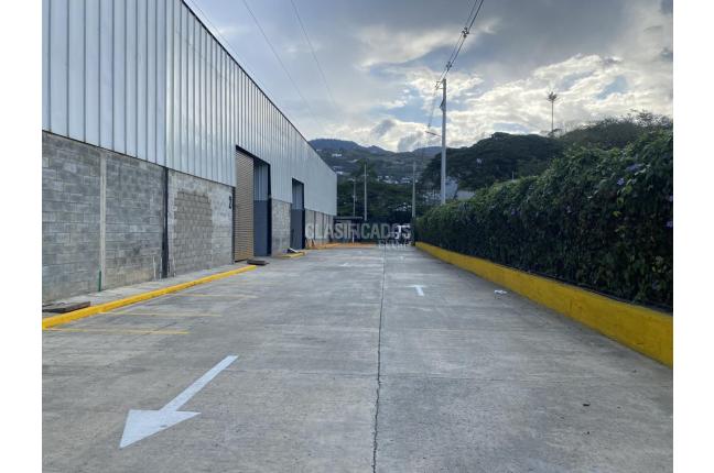 Locales y Bodegas, Alquiler, Yumbo - $13.470.000.000