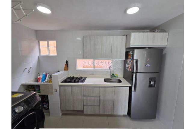 Apartamentos, Venta, Primero de Mayo - $210.000.000