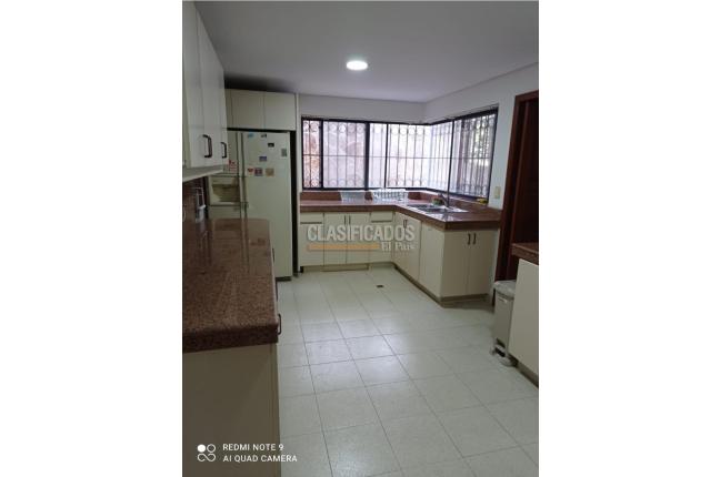 Apartamentos, Alquiler, Arboleda - $5.000.000