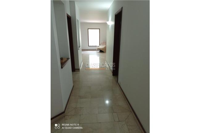 Apartamentos, Alquiler, Arboleda - $5.000.000